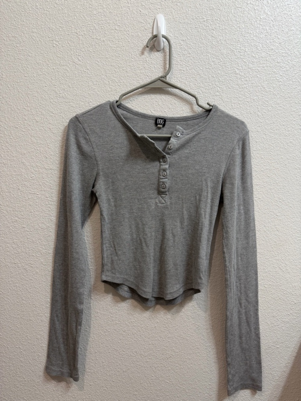 BDG Women’s Long-Sleeve Gray Henley Top
